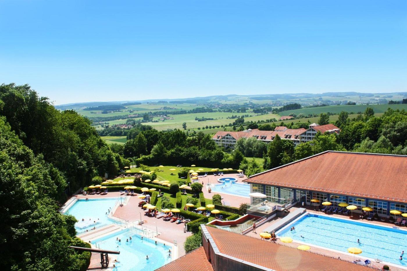 Hallelujah - Wunderschoenes Und Gepflegtes Apartment Mit Bademantelgang Zur Therme Bad Griesbach  Exteriör bild